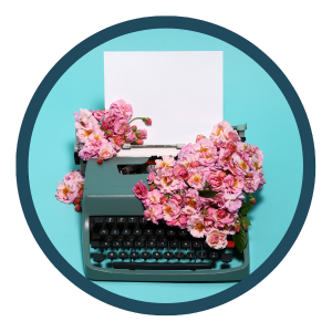 Abbildung einer Schreibmaschine mit Blumen geschmückt